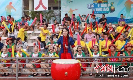 ”戏外的这份亲近和默契，也自然而然地流淌在两人的表演之中，特别是
