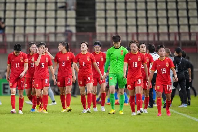 图说电影 | 纪录电影佳作频出 科幻电影大放异彩 2022-10-21 日前，电影频道中国电影报道栏目推出《中国电影这十年——图说电影》系列特别报道，本期视频将带大家回顾十年来中国纪录电影和科幻电影的发展。